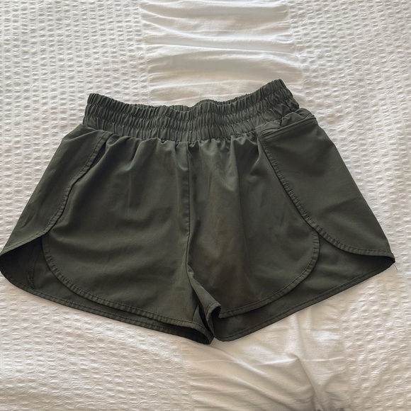 Amazon Pants - Olive Green Women's Shorts